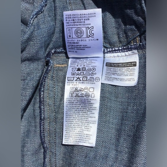 Levi's Women’s Cropped Trucker Denim Jean Jacket Elastic Waist & Cuffs Size M - Picture 6 of 8